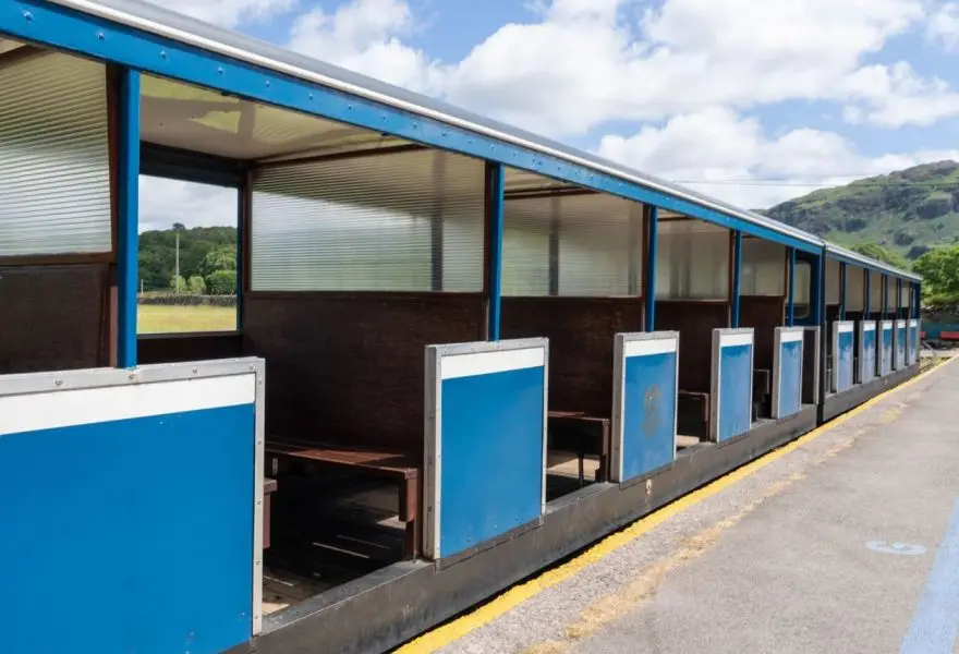 Semi-Open Carriages