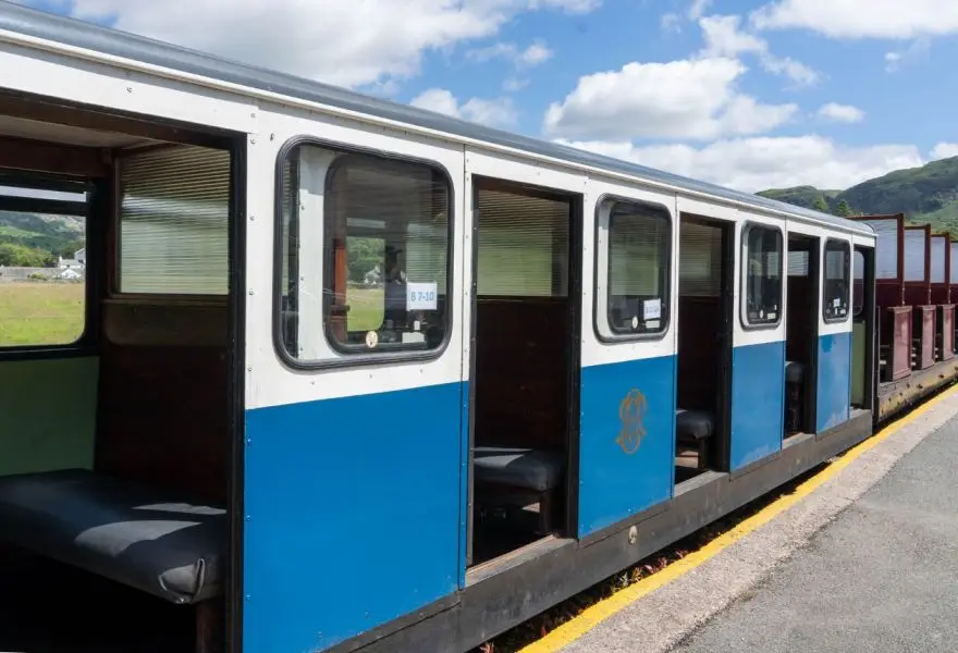 Closed Carriages
